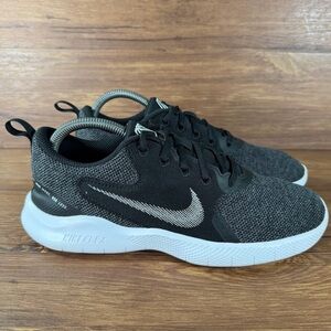 Nike Flex Experience Run 10 Running Shoes Women’s Size 9.5 Athletic Sneakers